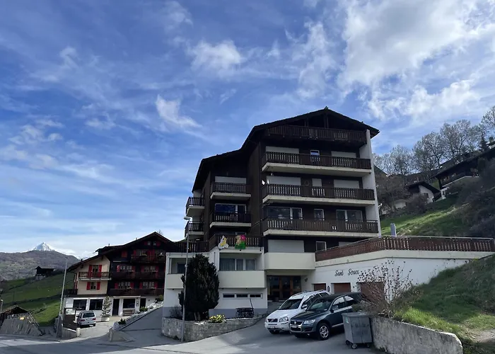 Sunny Alps View: Central Bliss